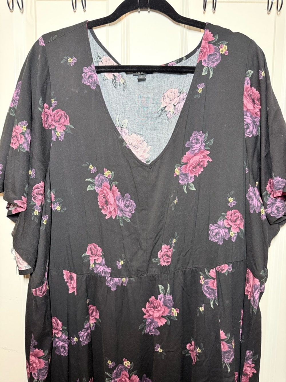 Torrid Black V-Neck Dress with Pink & Purple Rose Print